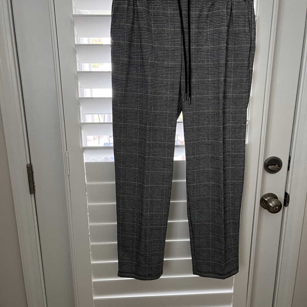 Elastic waist ankle pants